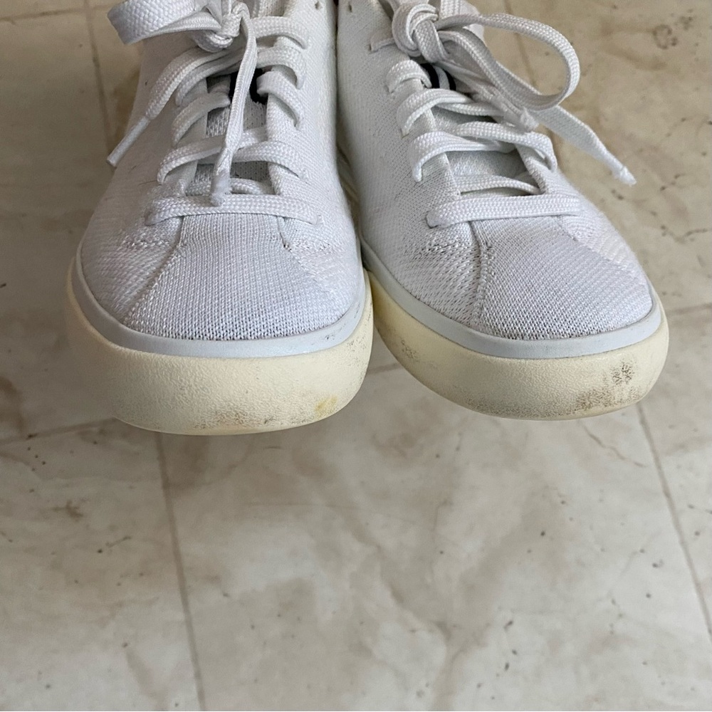 $149 Rothy's Knit Low Top Lace Up Light Weight Sneaker in Bright White Size 7.5 - Picture 11 of 15
